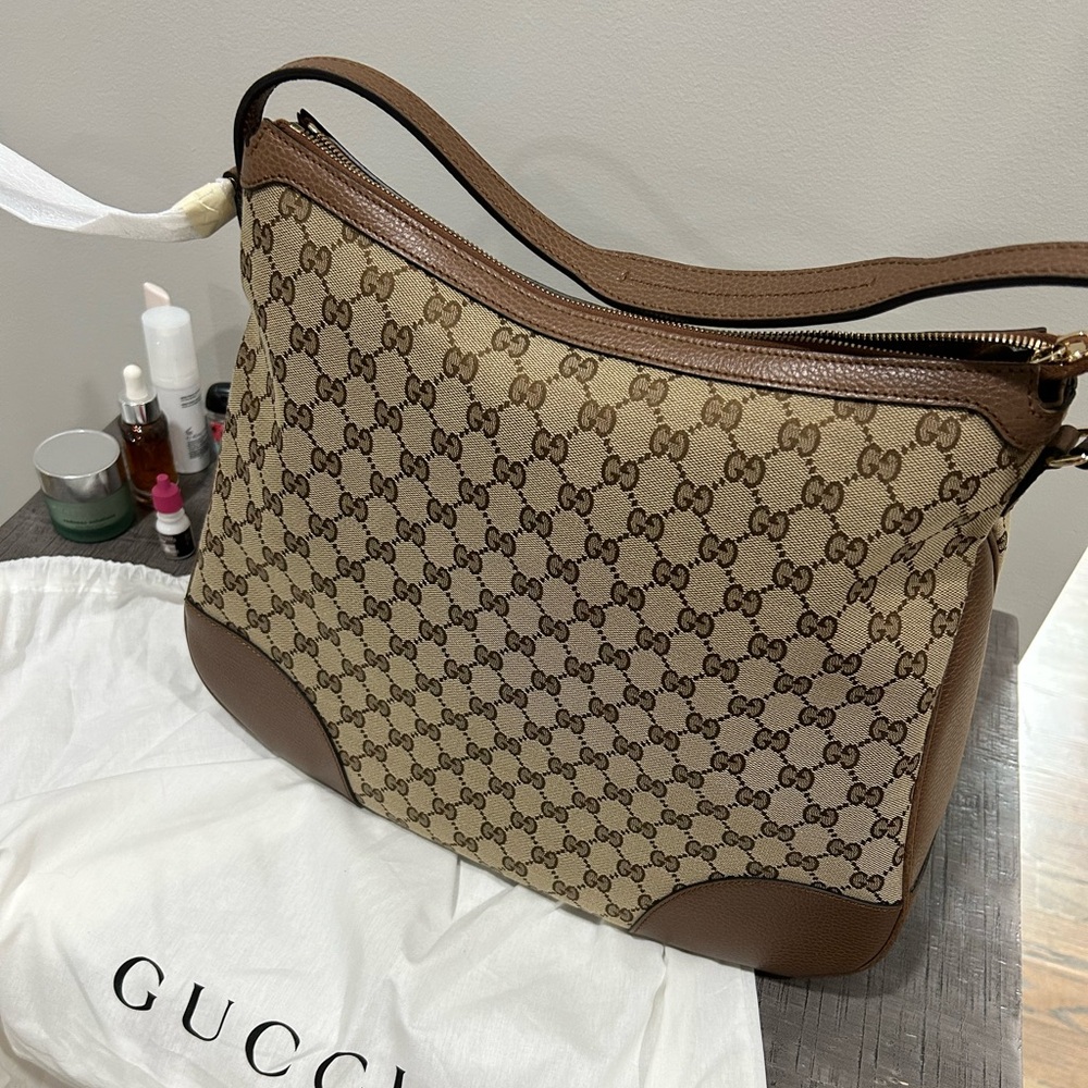 Hand/ shoulder large purse